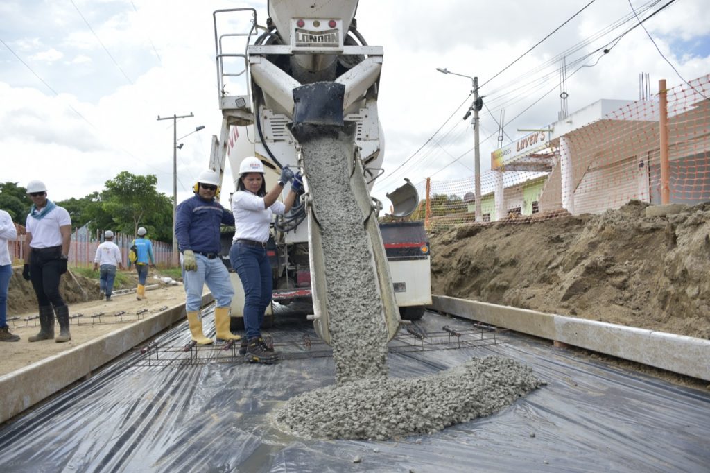  Obras de pavimentación de la vía principal de Timayuí avanza en 27% 